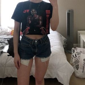 (SOLD) Levi’s high waisted shorts